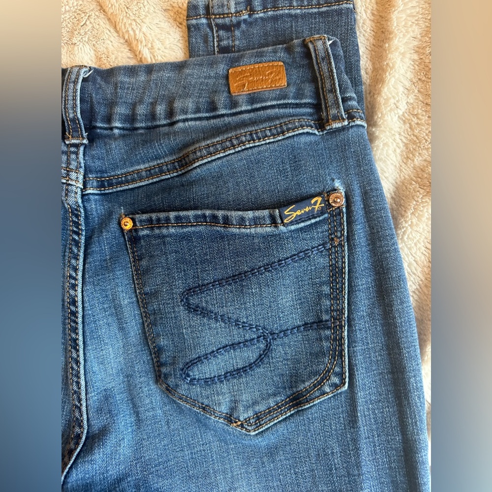 Sevens jeans good condition size 6 (2 pairs for $45)